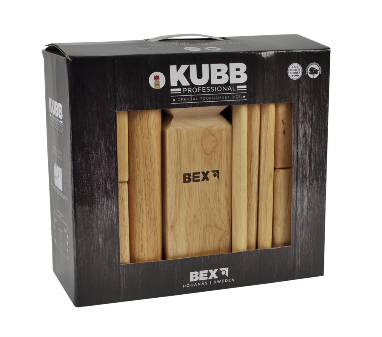 Das Bild zeigt das Produkt "Kubb Pro Rubberwood Red King" in einer schwarzen Verpackung mit Sichtfenster. Im Inneren sind die Holzspielteile deutlich zu erkennen.
