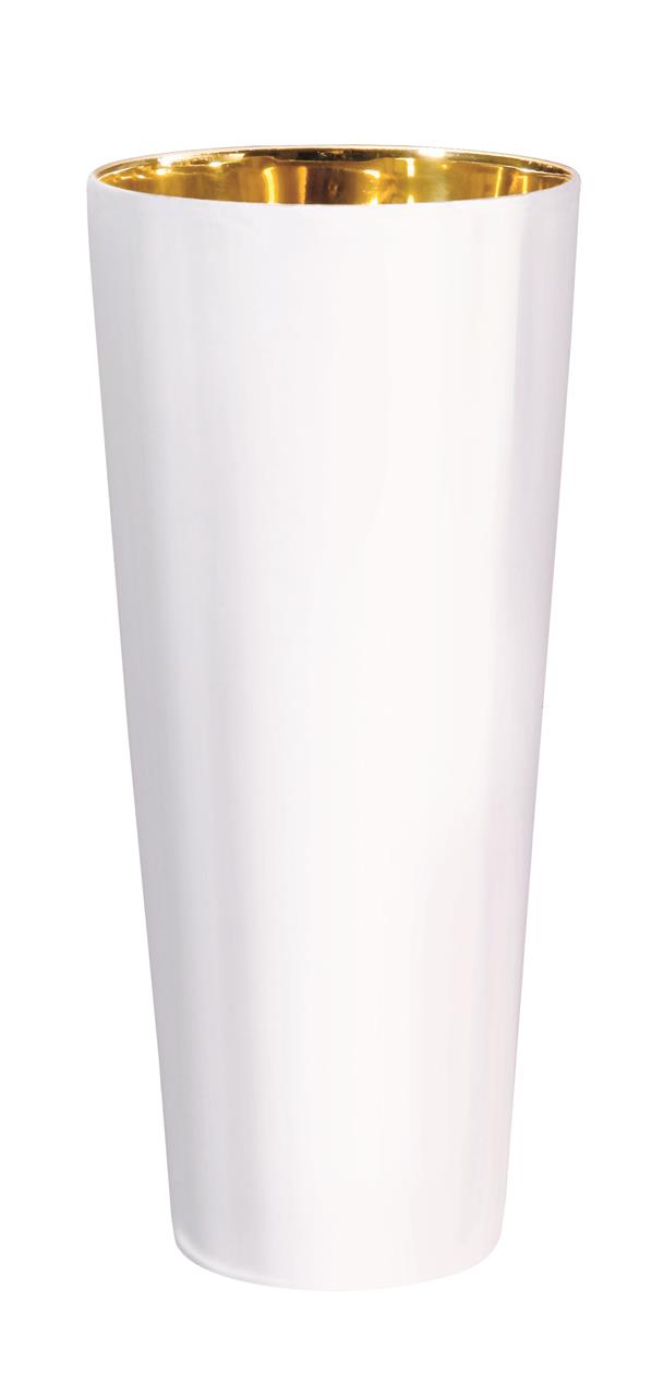Der Becher ist außen weiß und hat innen eine goldene Beschichtung. Er hat ein Fassungsvermögen von 0,3 Litern.