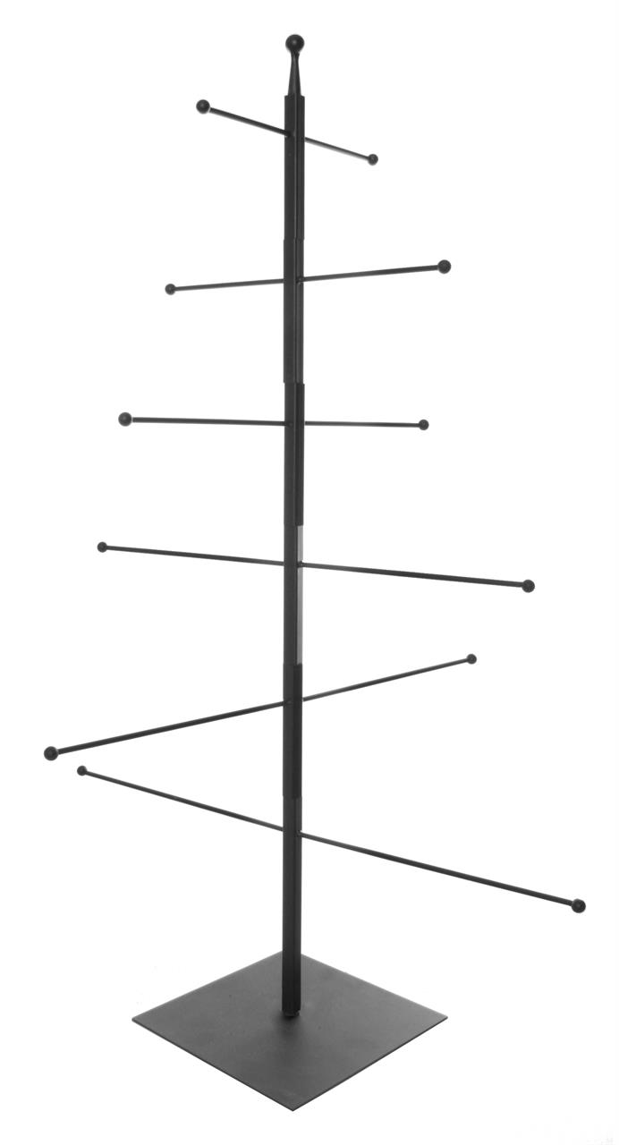 Das Bild zeigt einen schwarzen Metallbaum mit einer Höhe von 84 cm. Er hat mehrere horizontale Streben und steht auf einer quadratischen Bodenplatte.