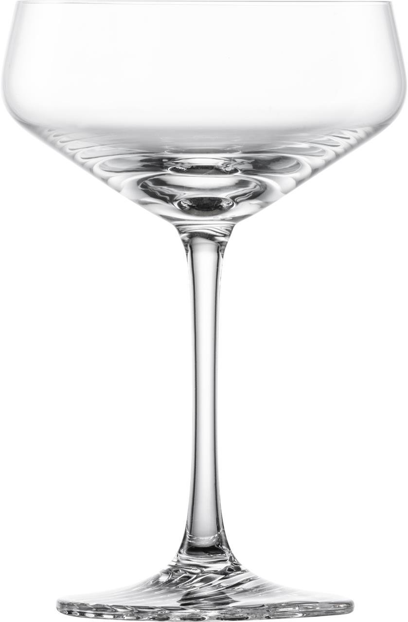 Die Abbildung zeigt die Cocktailschale Echo, ein elegantes Glas mit dünnem Stiel und breiter Schale. Das klare Glas eignet sich ideal für stilvolle Cocktailpräsentationen.