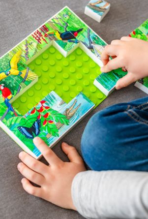Das Bild zeigt einen Artikel von Hubelino. Hubelino ist bekannt für Bau- und Konstruktionsspielzeug.