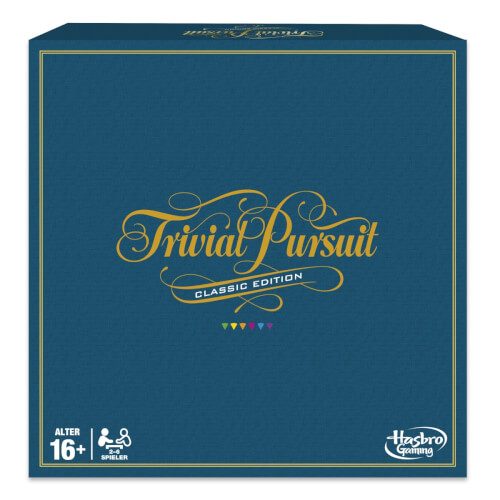 Auf dem Bild ist die Spielschachtel von "Trivial Pursuit Classic Edition" zu sehen. Die Schachtel ist blau mit goldener Schrift und enthält Informationen wie das Mindestalter von 16 Jahren.