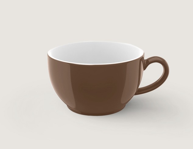 Zu sehen ist eine Kaffee Obertasse mit 0,25 l Volumen in Chocolate Solid Color. Die Tasse ist formschön und für verschiedene Heißgetränke geeignet.
