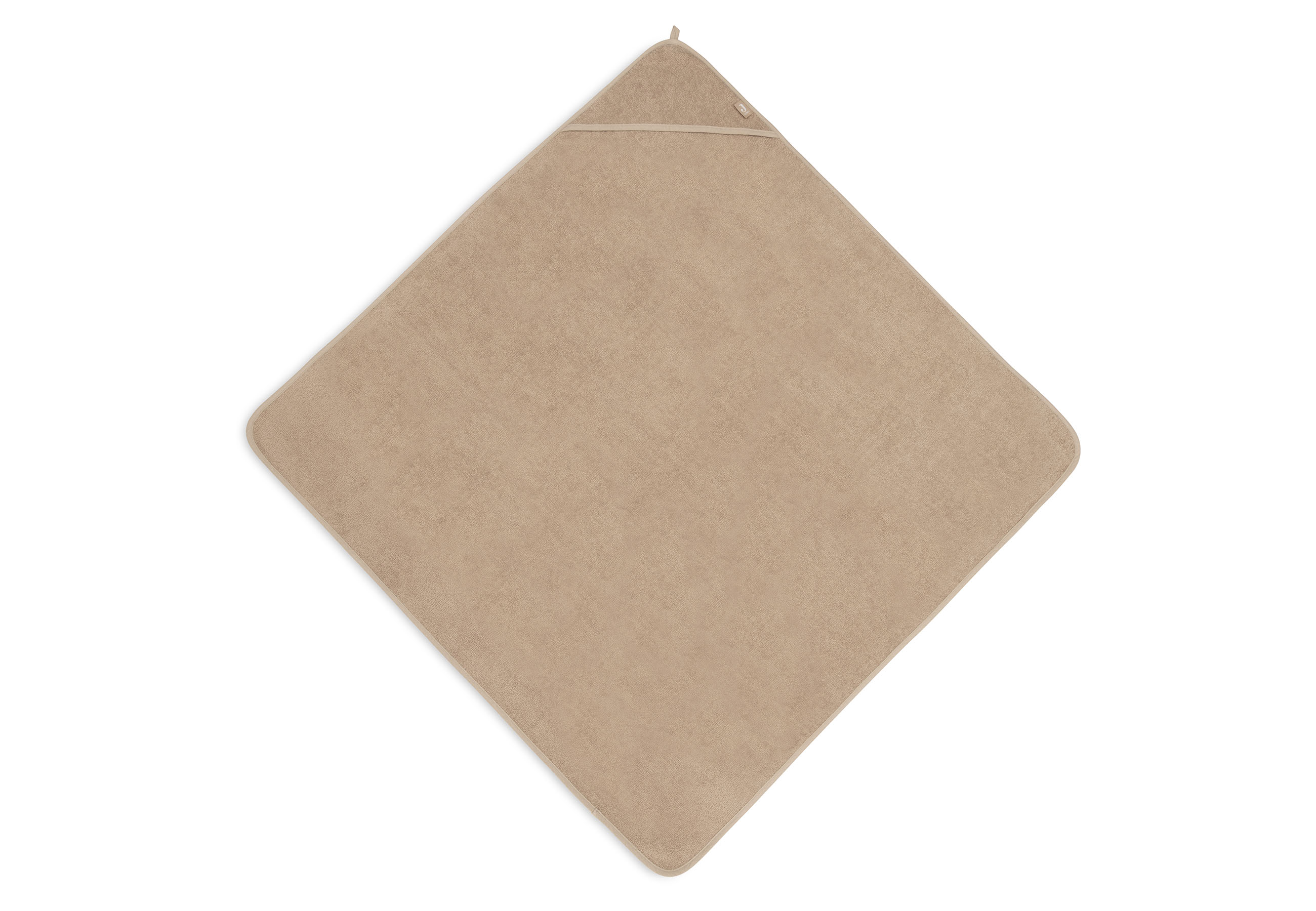 Hier ist das Kapuzenhandtuch Frottee 100x100cm - Biscuit zu sehen. Es eignet sich hervorragend für die zarte Babyhaut.