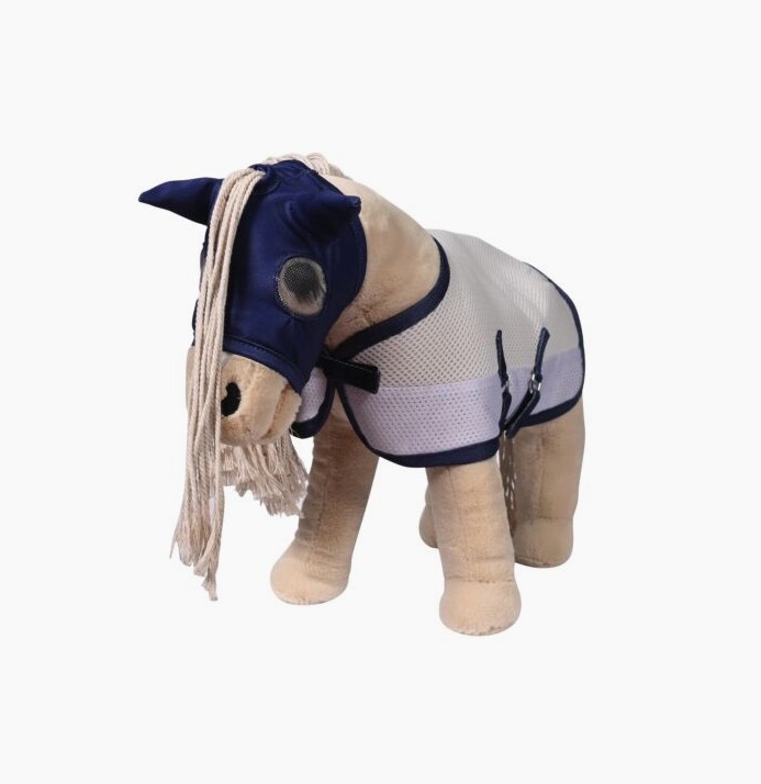 Auf dem Bild ist ein Fliegenset in grau-blau zu sehen. Es handelt sich um das Modell Fliegenset -Cuddle Horse- 9565 grau/blau.