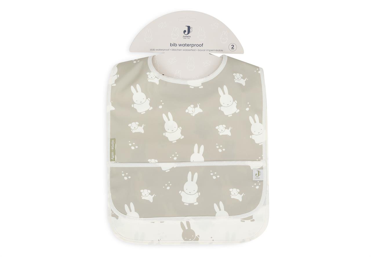 Das Bild zeigt ein wasserdichtes Lätzchen in Olivgrün mit Miffy- und Snuffy-Motiven. Es handelt sich um ein 2er-Set für Babys und Kleinkinder.