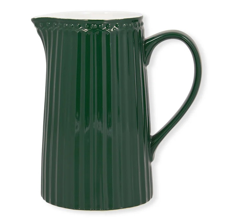 Zu sehen ist die Teekanne Alice in der Farbe pinewood green. Die Kanne eignet sich ideal für Teegenuss.
