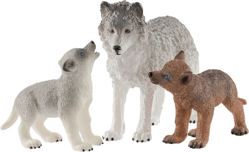 Auf dem Bild sind drei Wolfsfiguren zu sehen. Eine große Figur steht zwischen zwei kleineren Wolfsjungen.
