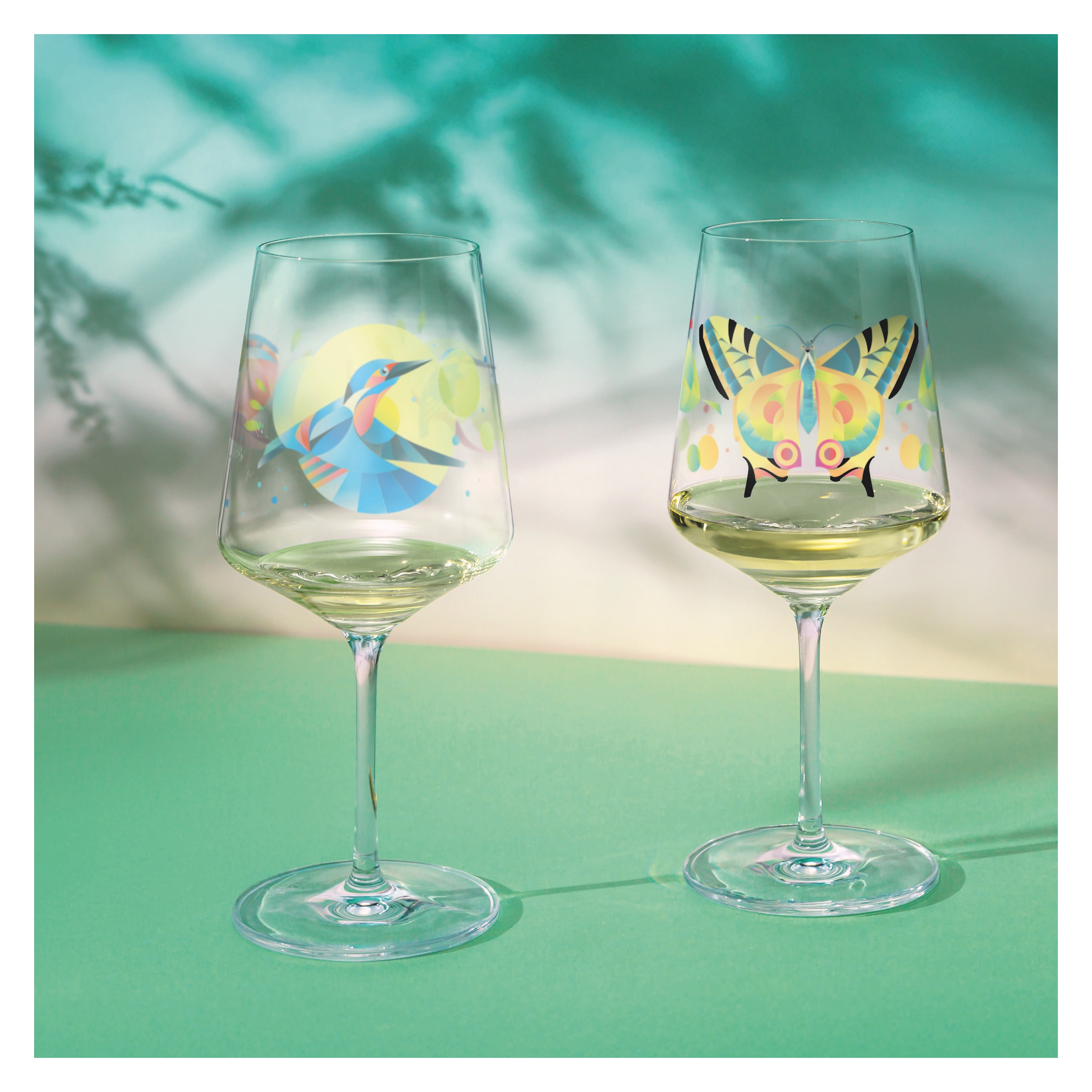 Hier sieht man Sommertau Hugo #26 A. Preis F26 als Produktbild. Es ist ein Getränk mit sommerlichem Flair.