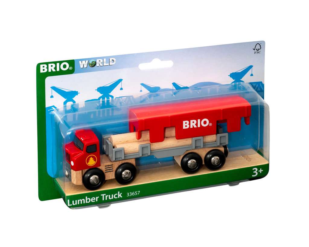 Das Bild zeigt den BRIO® World Holztransporter mit Magnetladung 33657 in seiner Verpackung. Das Spielzeug ist für Kinder ab 3 Jahren geeignet.