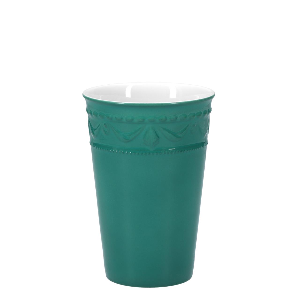 Dies ist ein grüner Coffee-to-go-Becher mit dem Namen "Kurland Single Melone". Der Becher hat ein elegantes Muster am oberen Rand und ist innen weiß.