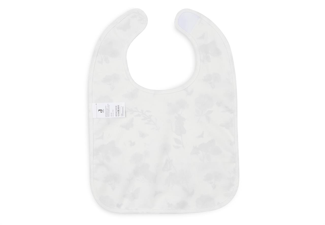 Das Bild zeigt ein weißes, wasserdichtes Lätzchen mit dezentem Muster. Es hat einen Klettverschluss am Hals und ist Teil des Sets "Dreamy Mouse - 2 Stück".