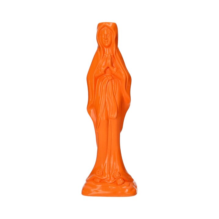 Die Cadonna Vase in Neon-Orange ist 30,5 cm hoch. Sie fällt durch ihre leuchtende Farbe auf.