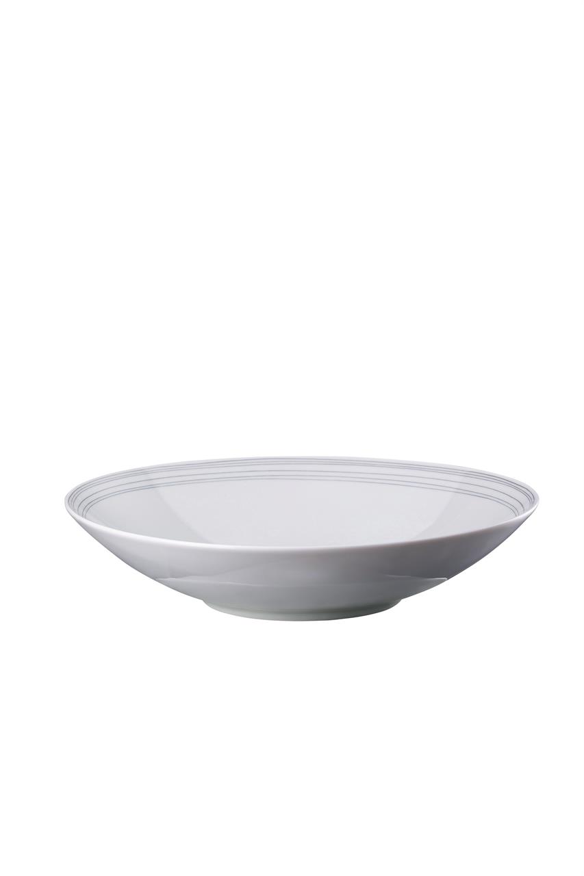 Der Suppenteller „TAC / Stripes 2.0“ hat einen Durchmesser von 24 cm. Er ist weiß und hat feine, dezente Streifen am Rand.
