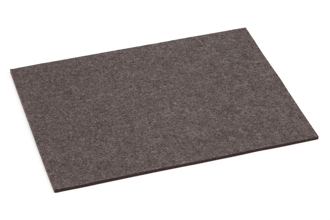 Das Bild zeigt ein rechteckiges Filzset in der Farbe Pfeffer. Die Maße des Produkts sind 45x35 cm.