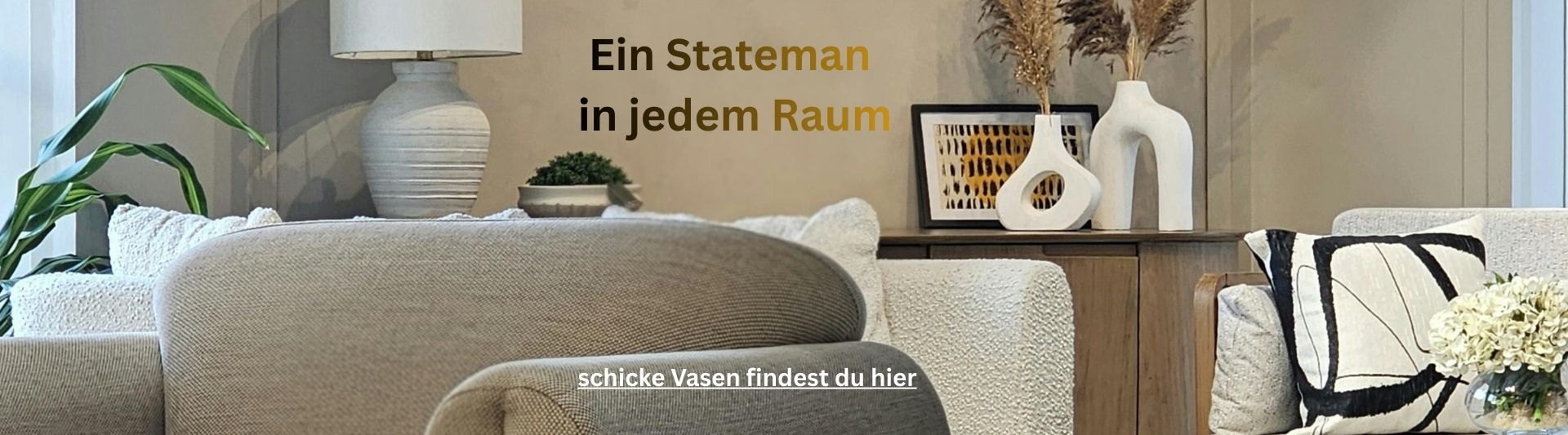 Dieses Bild zeigt Dekovasen in einer schönen Anordnung. Die Produkte werden dekorativ präsentiert.