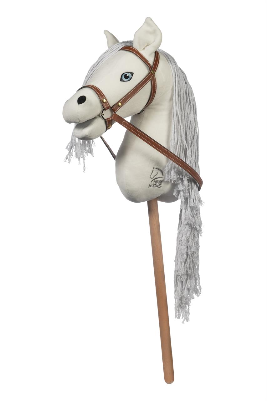Das Bild zeigt ein weißes Steckenpferd mit grauer Mähne und braunem Zaumzeug. Der Stab besteht aus Holz und das Produkt heißt "Hobby Horse -Mini-1200 weiß".
