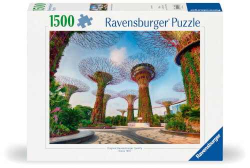 Auf dem Bild sieht man eine Ravensburger Puzzle-Schachtel mit einem Motiv von futuristischen Bäumen in einem Park. Das Puzzle hat 1500 Teile.