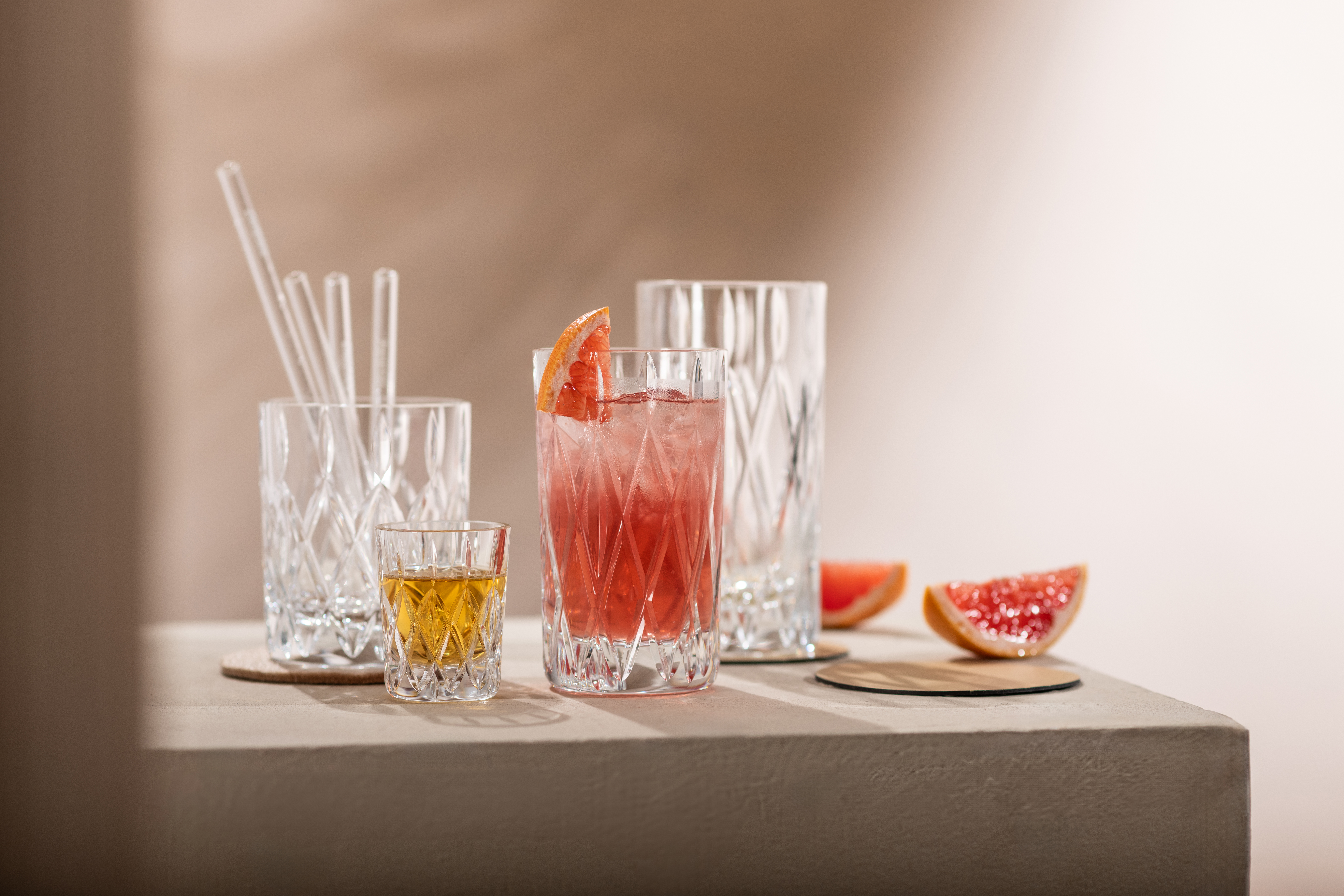 Hier sieht man ein stilvolles Glas aus der Schott Zwiesel Age Serie. Das Glas spricht durch sein klares Design an.