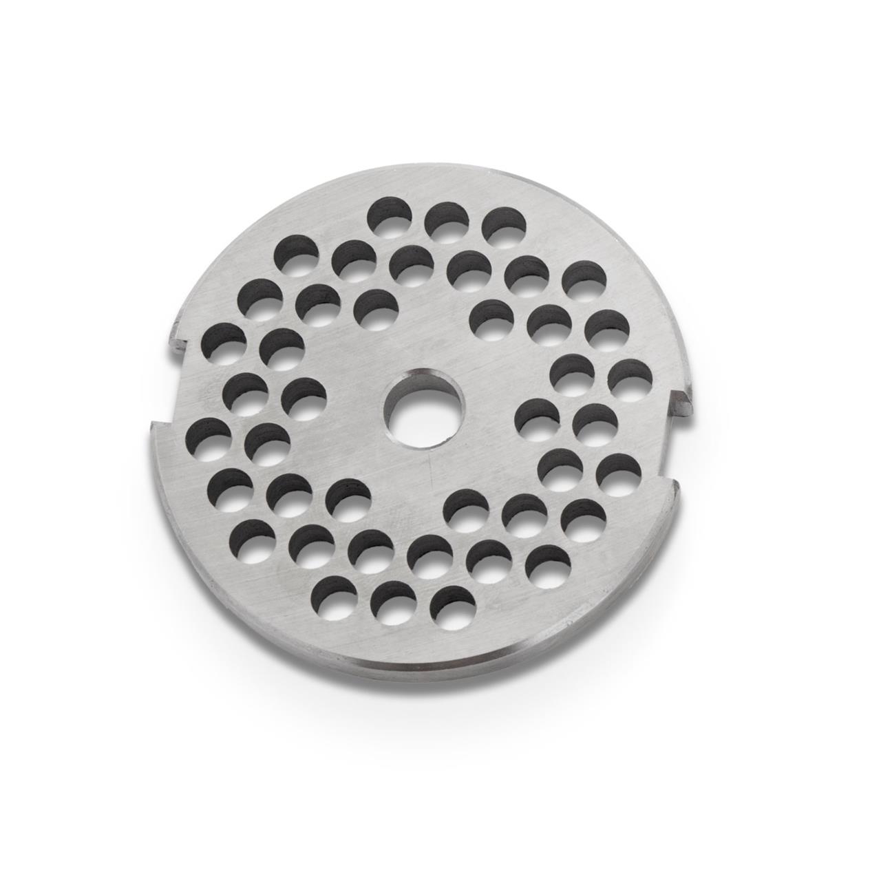 Das Bild zeigt eine Metallscheibe mit vielen runden Löchern, die zu einem Fleischwolf gehört. Sie ist Teil des Zubehörsatzes für den Fleischwolf.