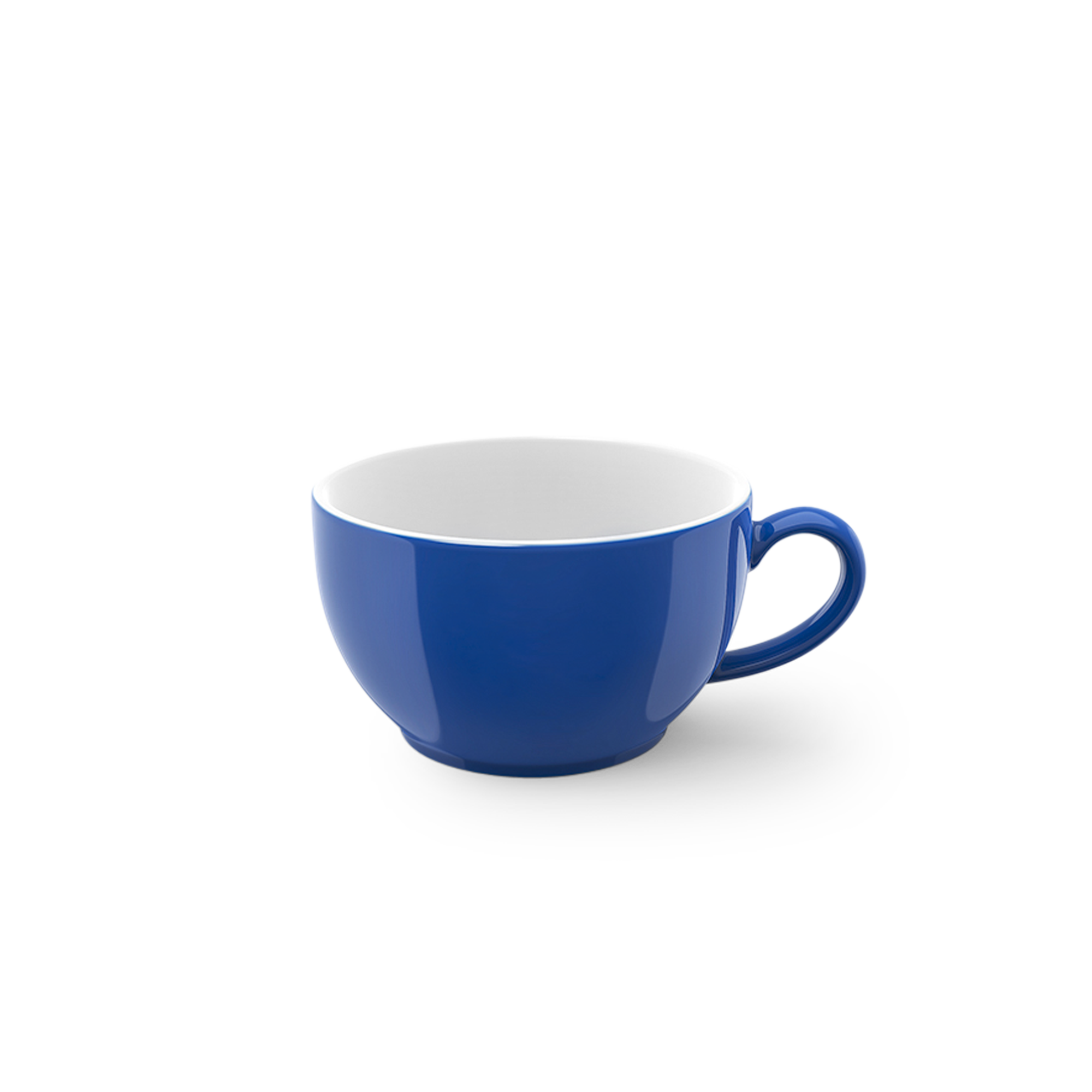 Gezeigt wird eine Kaffee Obertasse mit 0,25 l Volumen in Kornblume Solid Color. Diese Tasse ist für den Genuss von Kaffee gedacht.