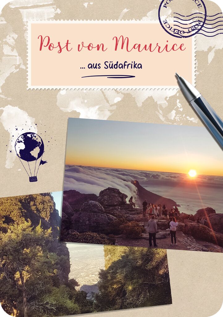 Auf dem Bild sieht man eine Postkarte mit dem Titel "Post von Maurice ... aus Südafrika". Darunter sind zwei Fotos mit einer beeindruckenden Landschaft und Sonnenuntergang zu sehen.