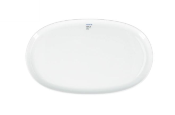 Zu sehen ist eine kleine ovale LAB Platte im Geschenkkarton. Sie eignet sich besonders gut zum Servieren von Speisen.