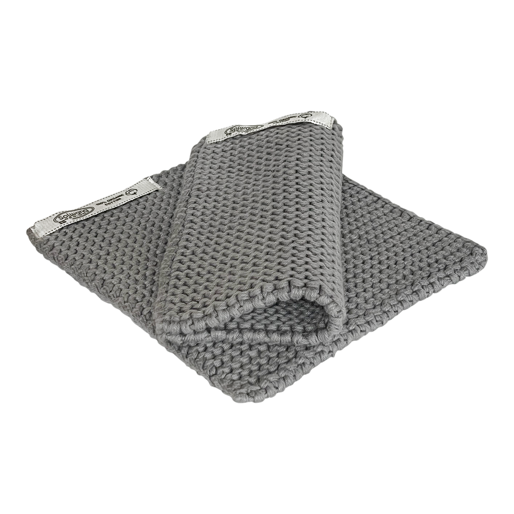Topflappen Paar in dunklem Stahlgrau aus Biobaumwolle. Dieses Produkt schützt zuverlässig vor Hitze beim Kochen.