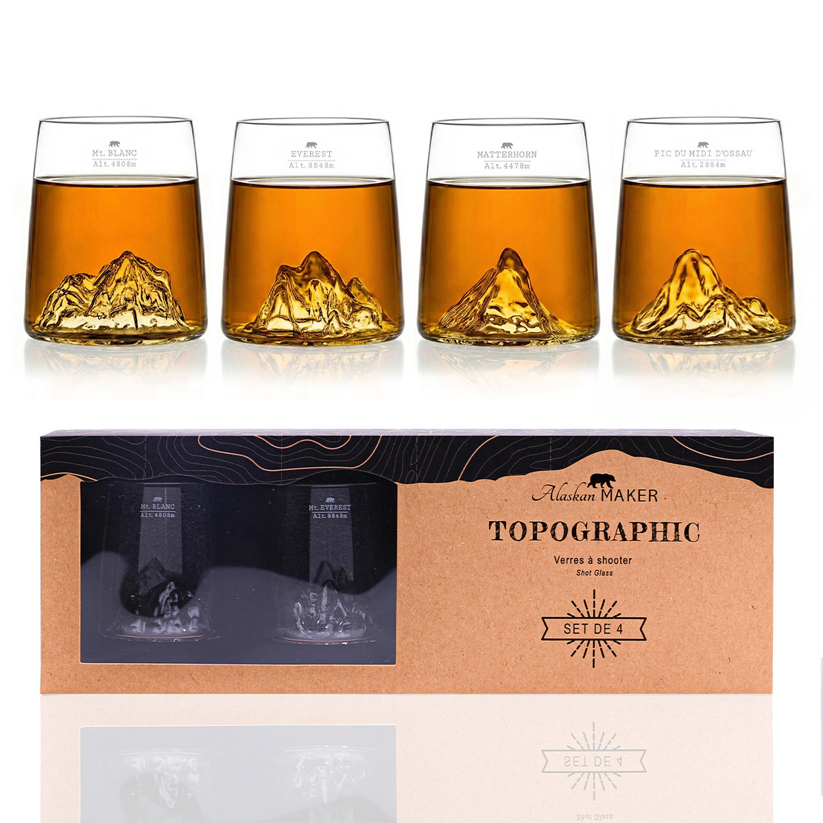 Das Bild zeigt das 4er Set Shotgläser Mont Blanc, Everest, Matterhorn und P. Die Gläser sind jeweils mit den topografischen Motiven der vier berühmten Berge gestaltet.