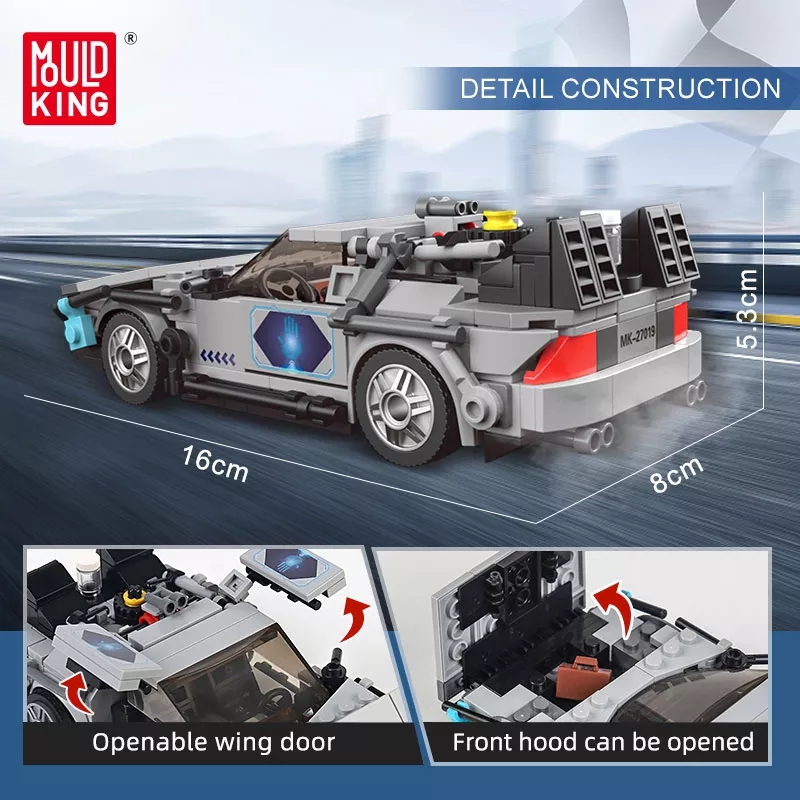 Dieses Bild zeigt das Produkt "Mould King® 27019 Delorean-12 Car + Showcase", ein detailreiches Modellauto. Die Flügeltüren und die Motorhaube können geöffnet werden.