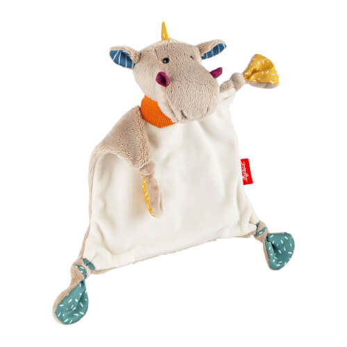 Das Bild zeigt ein weiches Kuscheltuch in Form einer Kuh mit bunten Details. Es hat einen weißen Körper und unterschiedliche Farben an den Ohren, Füßen und am Hals.