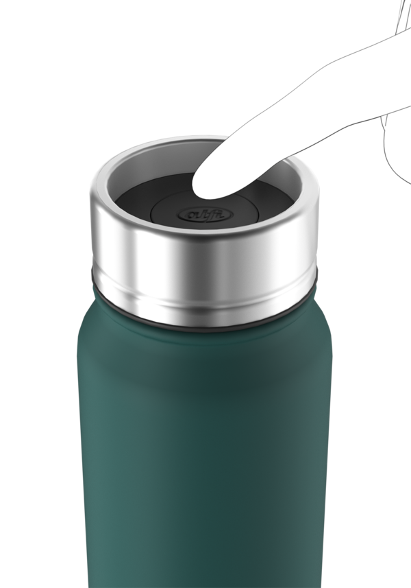 Hand hält einen grünen Thermobecher von alfi. Foto mit Fokus auf Produktverwendung.