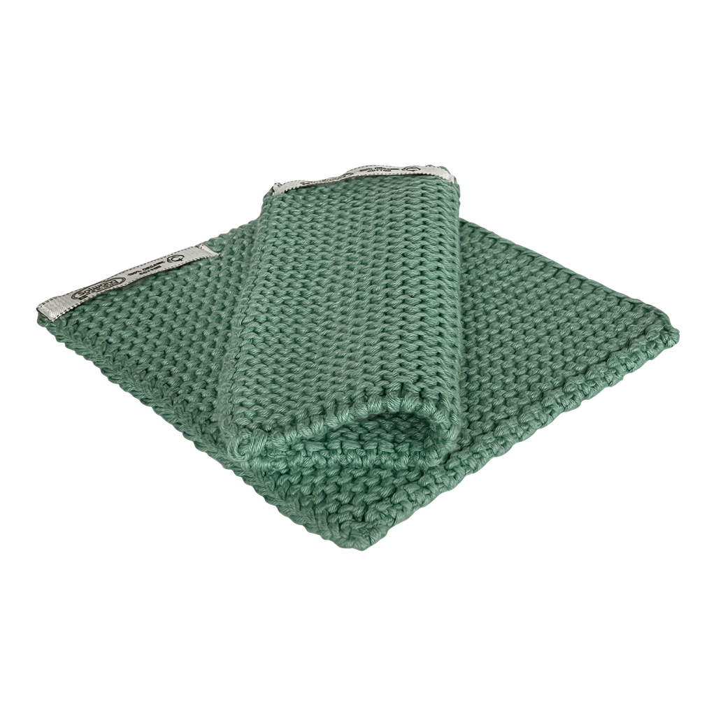 Topflappen in antikgrün aus Biobaumwolle mit der Größe 22x22 cm. Das Produkt eignet sich ideal zum Schutz der Hände beim Kochen.