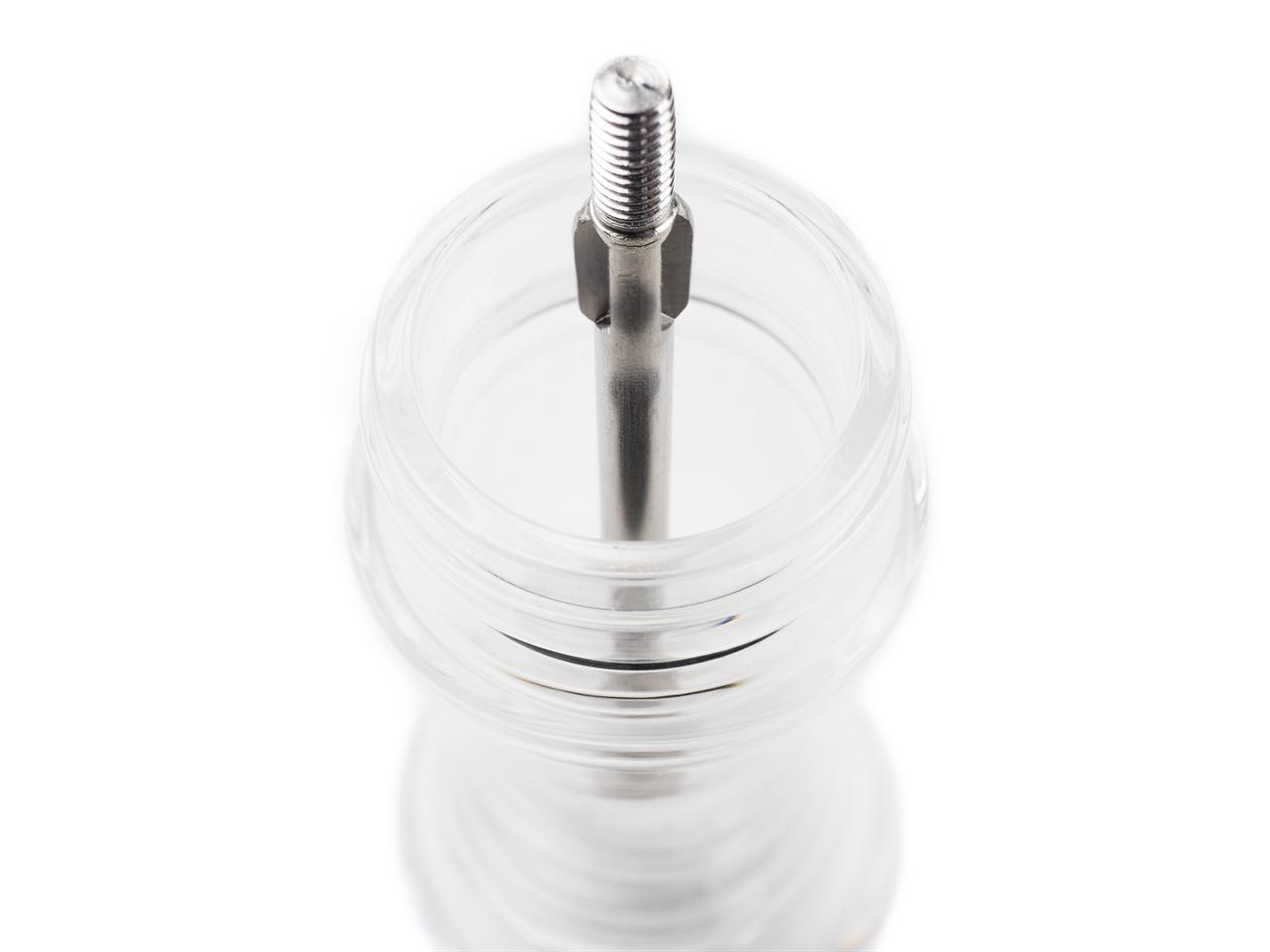Das Bild zeigt den oberen Teil einer transparenten Salzmühle mit Metallmechanik. Die Salzmühle heißt "Salzmühle Nancy 22 cm".