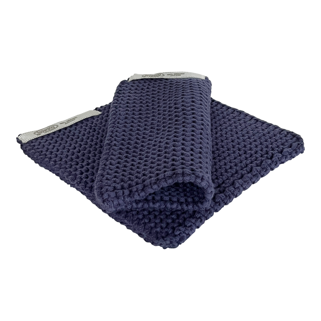 2er Set Topflappen in dunklem, staubigem Blau mit der Größe 22x22 cm. Diese Topflappen schützen Ihre Hände beim Kochen.
