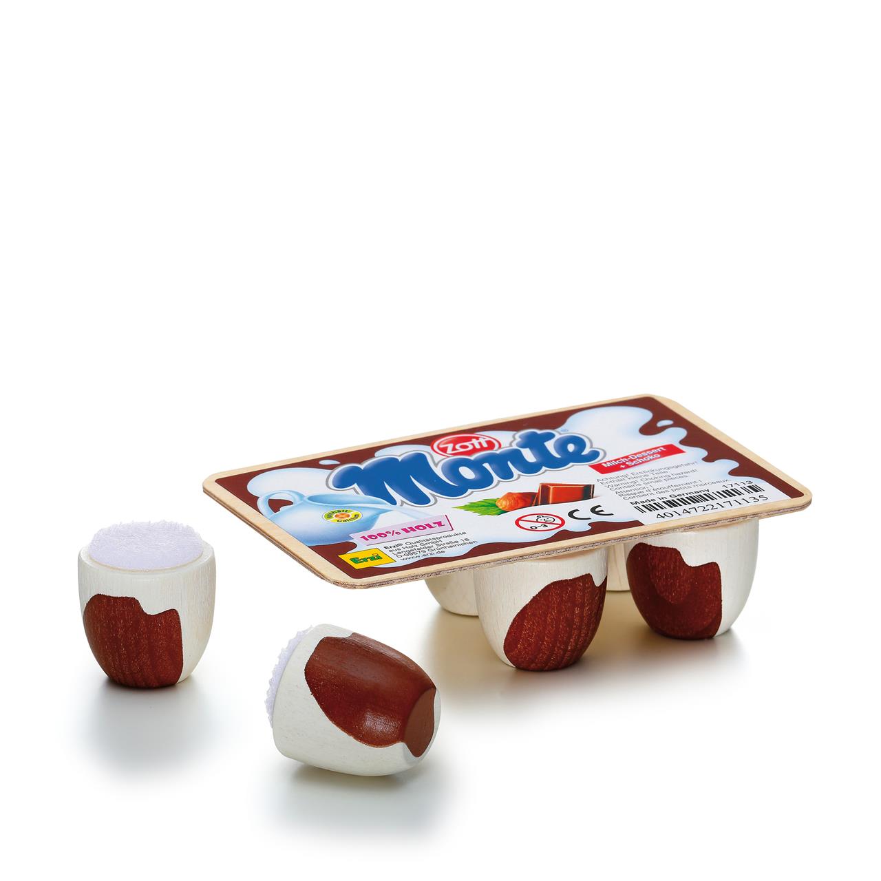 Das Bild zeigt das Schoko-Milch-Dessert „Monte“ von Zott. Zwei Becher sind aus der Verpackung genommen und liegen davor.