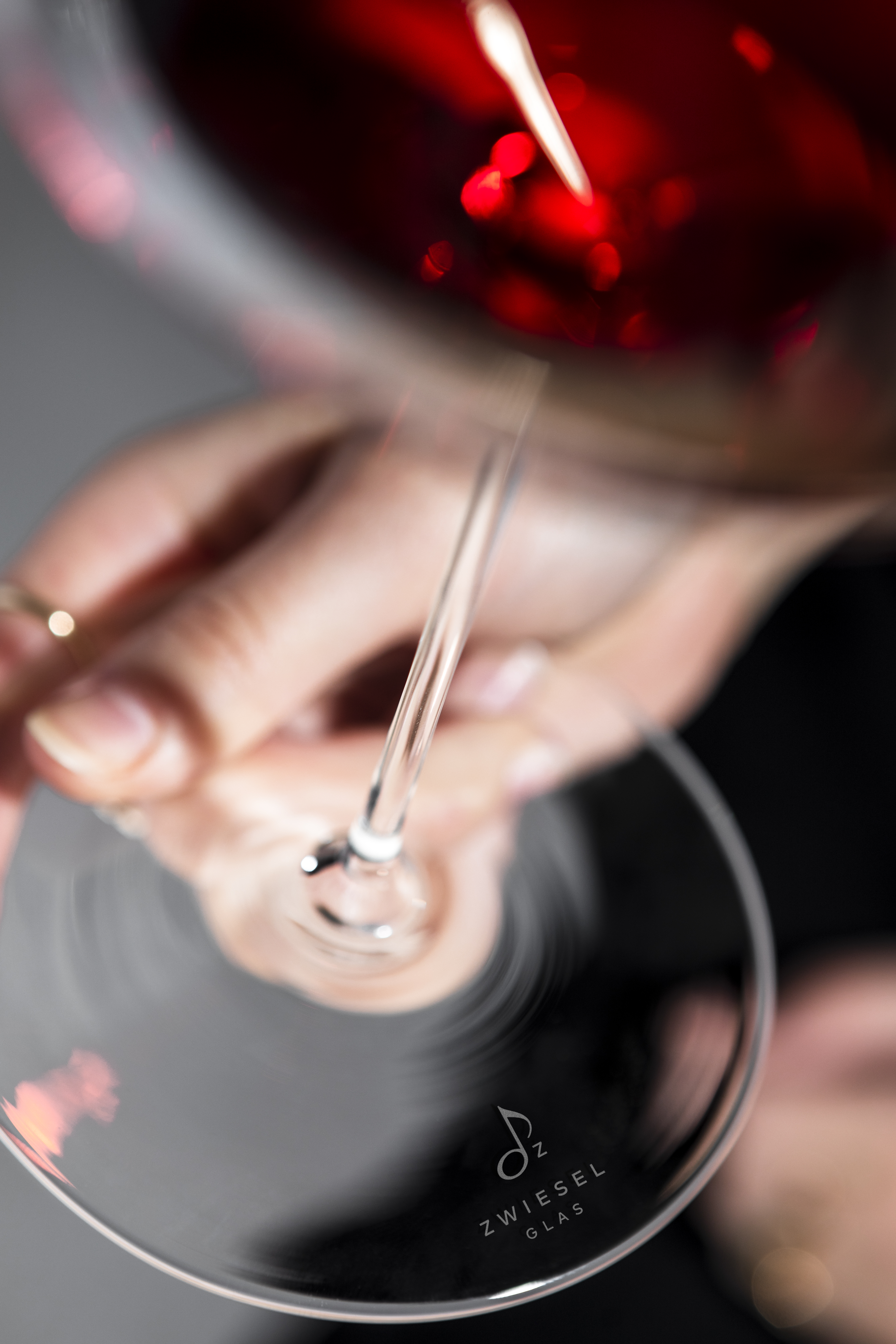 Das Bild zeigt ein Glas aus der Duo Serie. Es ist vielseitig verwendbar.