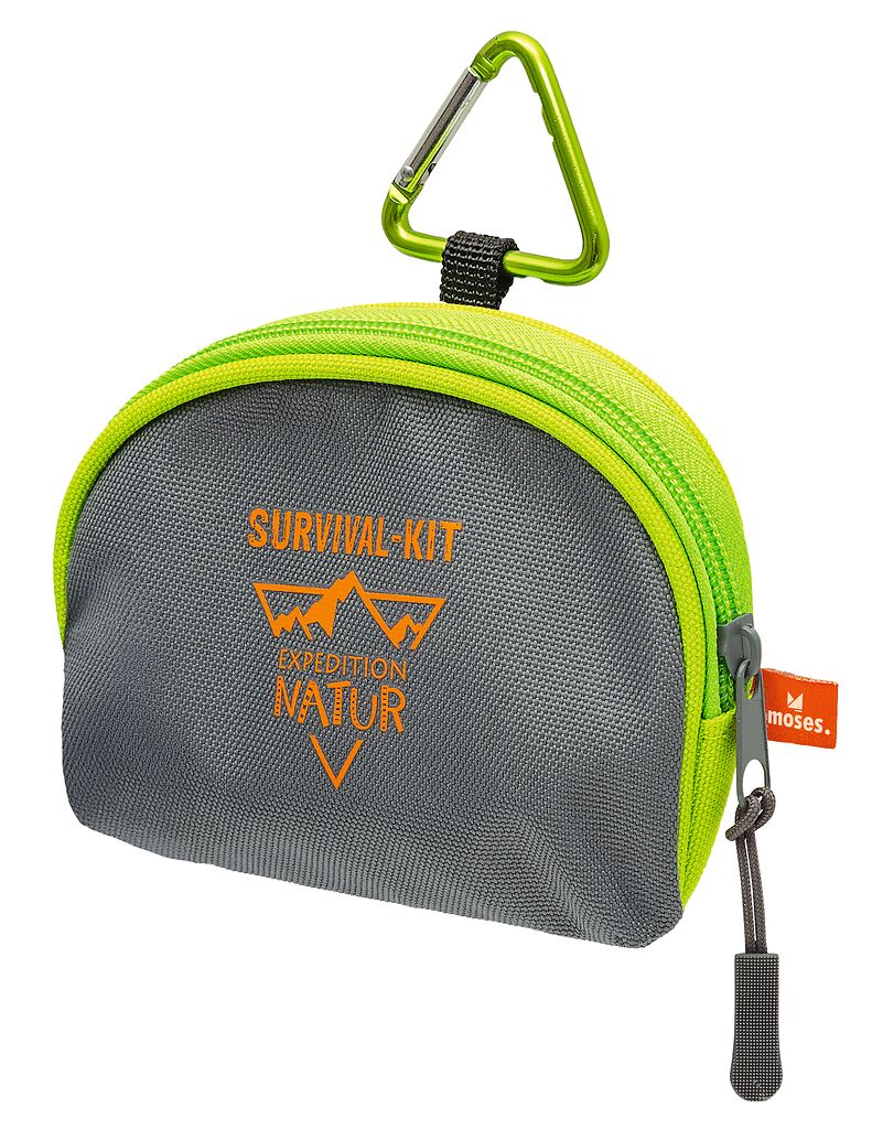 Das Bild zeigt den Inhalt des 'Expedition Natur Survival-Kit'. Verschiedene Ausrüstungsgegenstände sind enthalten.