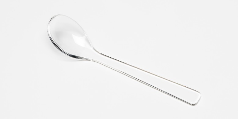 Abgebildet ist ein klarer Marmeladenlöffel. Er eignet sich ideal zum Servieren von Marmelade.