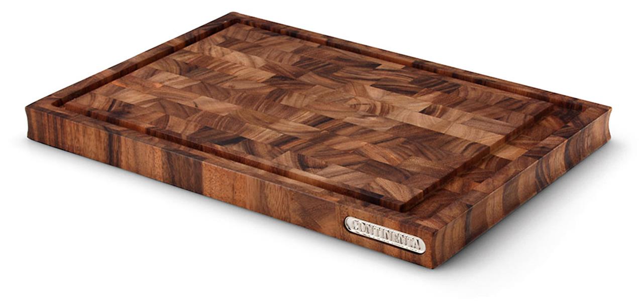 Das Bild zeigt ein Tranchierbrett aus Akazien-Stirnholz mit den Maßen 42,5 x 29 cm. Das Brett hat eine wunderschöne Maserung und rundum eine Saftrille.