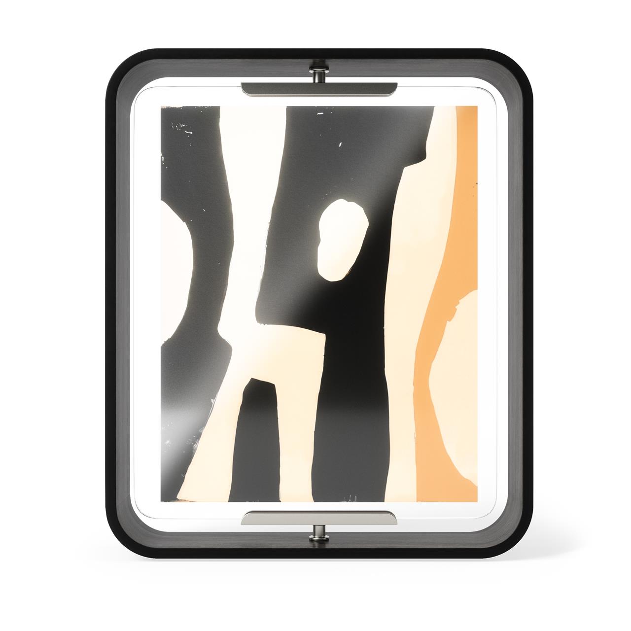 Der BELLWOOD DESK FRAME 20x25 BLACK ist ein schwarzer Bilderrahmen mit modernem Design. Im Rahmen befindet sich ein abstraktes Bild mit schwarzen, beigen und orangenen Formen.