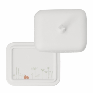 Butterdose Osterwiese zeigt eine festliche Butterdose im Osterdesign. Die Dose misst 11 x 9 x 9,8 cm.