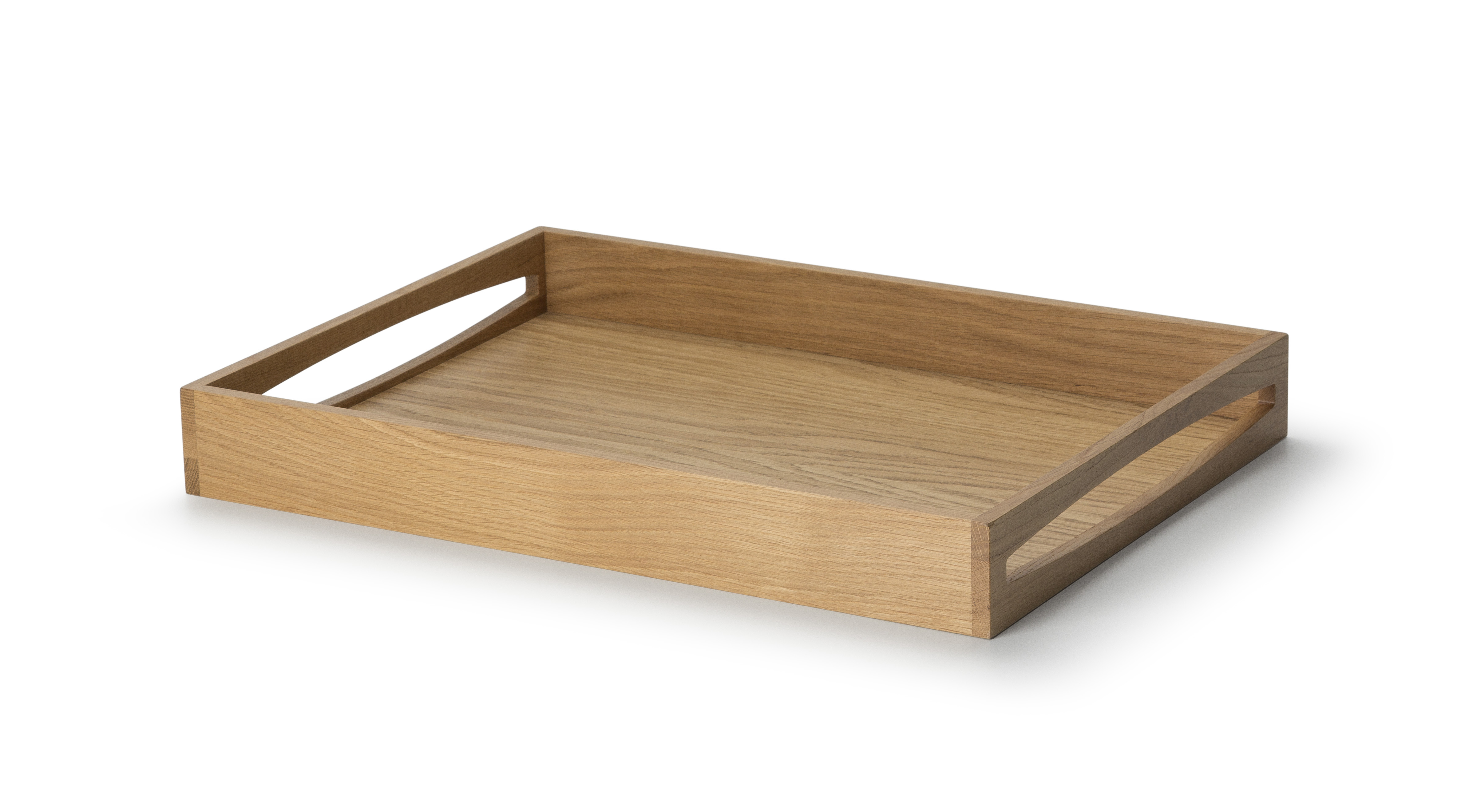 Auf dem Bild ist ein rechteckiges Tablett aus Holz zu sehen. Es hat seitliche Griffe und ein schlichtes, modernes Design.