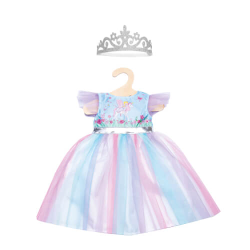 Das Bild zeigt ein buntes Prinzessinnenkleid mit Tüllrock auf einem Kleiderbügel. Über dem Kleid schwebt eine silberne Krone.
