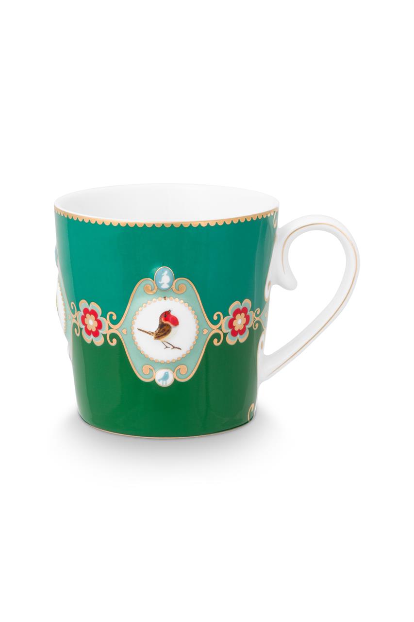 Die Tasse ist grün und mit einem dekorativen Muster aus Blumen und einem kleinen Vogel verziert. Sie hat ein Fassungsvermögen von 250 ml und einen eleganten Henkel.