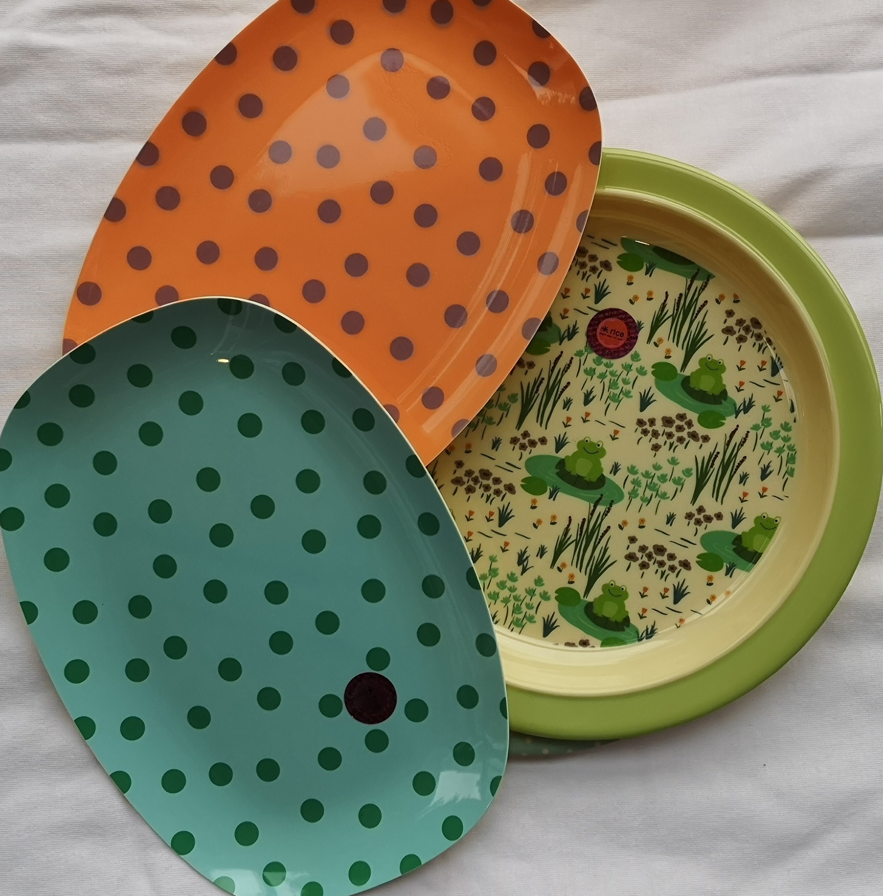 Teller und Platten